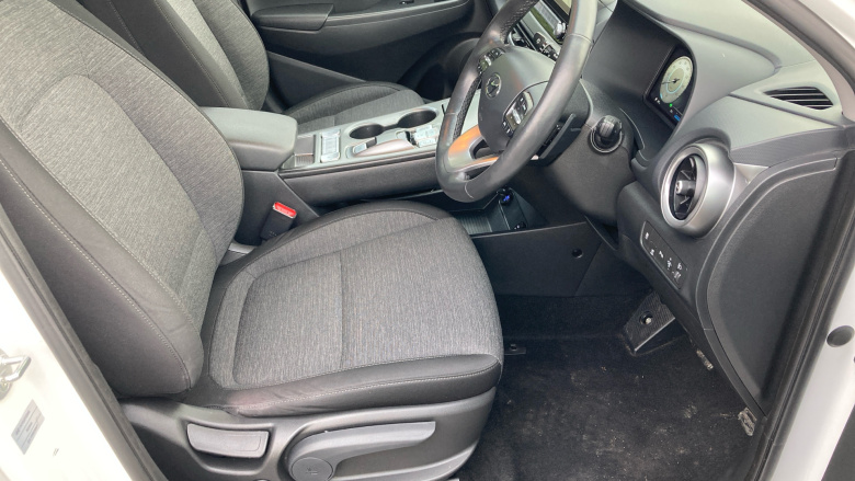 Hyundai KONA 100kW Premium 39kWh 5dr Auto Electric Hatchback